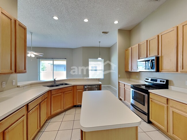 Foto del edificio - 13750 Old Dock Rd