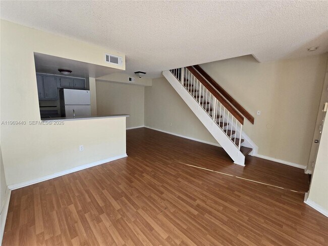 Foto del edificio - 670 NW 85th Pl