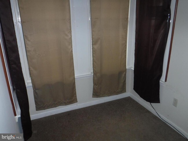 Foto del edificio - 153 S Main St