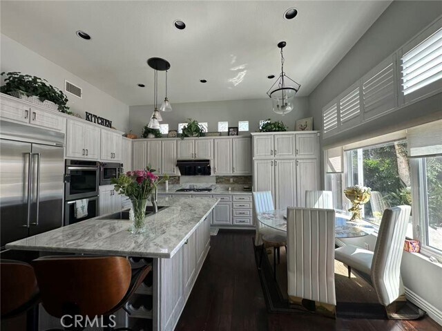 Foto del edificio - 2620 Cypress Point