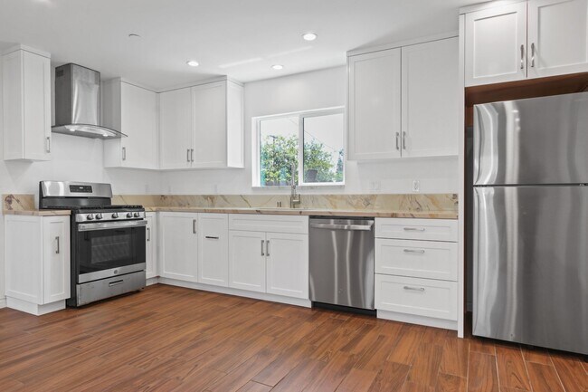 Building Photo - New Constuction Modern 2 Bed / 2 Bath ADU ...
