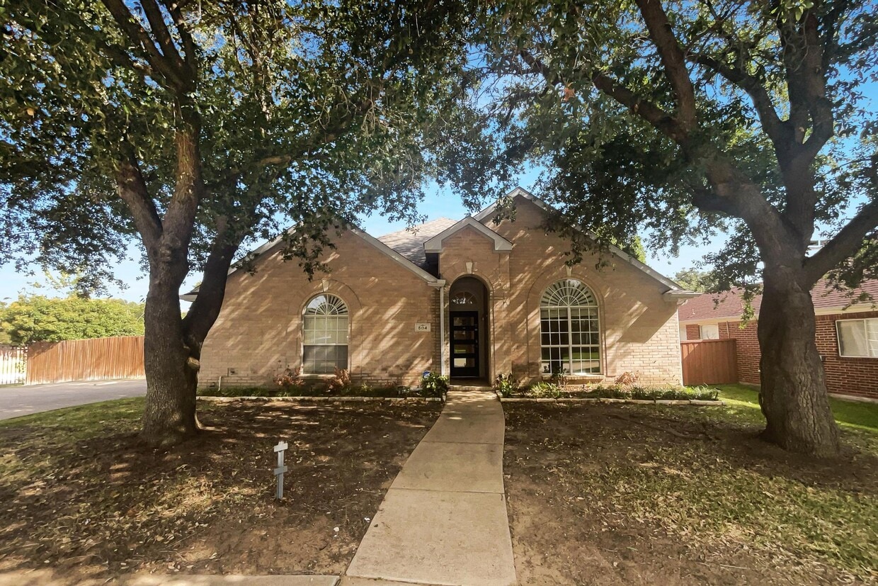 Primary Photo - MOVE IN READY