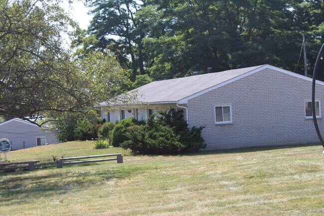 Foto del edificio - 37 Maplecrest Dr