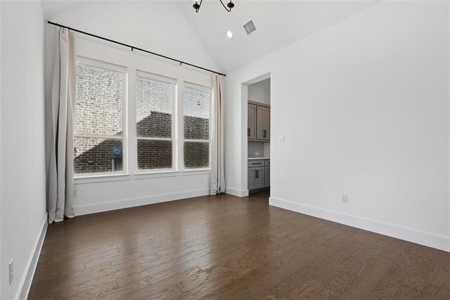 Foto del edificio - 8135 Mary Curran Ct
