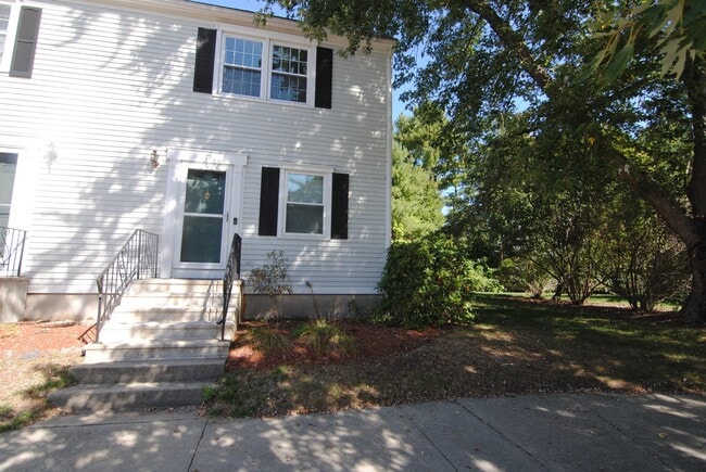 Building Photo - 77 Cadogan Way