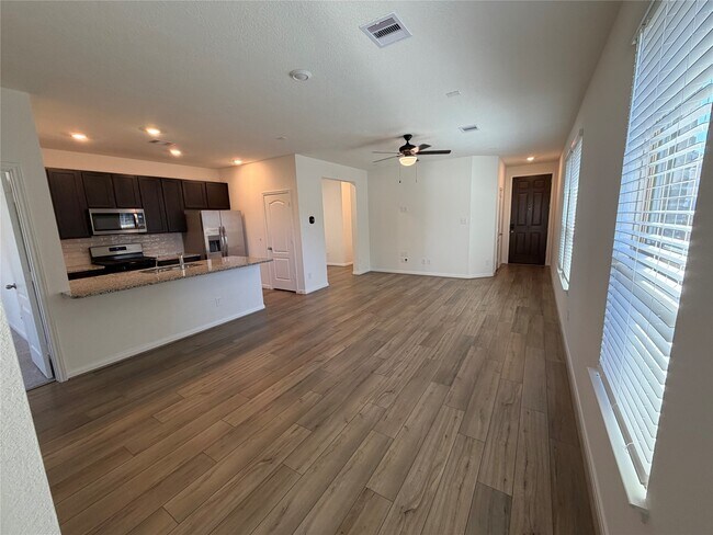 Foto del edificio - 2877 Grand Anse Dr