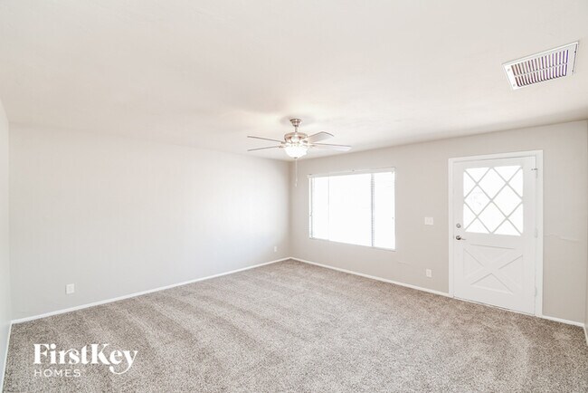 Foto del edificio - 549 W Shannon St