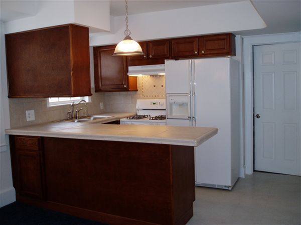 Building Photo - 2323 Caniff St
