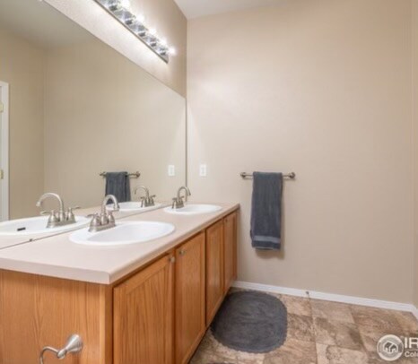 Foto del edificio - 3002 W Elizabeth St