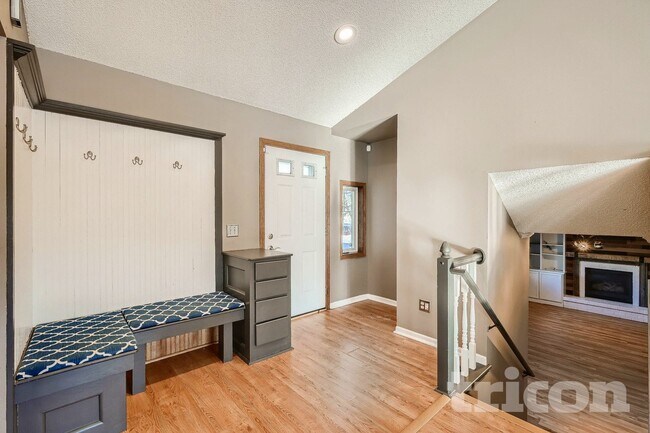 Foto del edificio - 7429 Chesham Ln