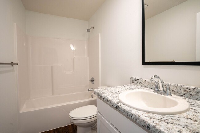 Foto del edificio - Brand New 3 Bedroom Home