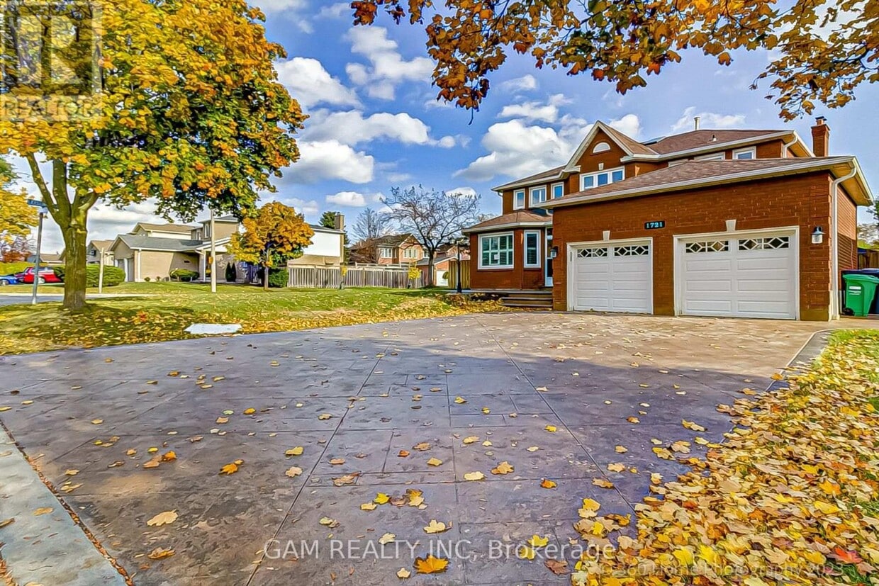 Building Photo - 1721 Village View Pl
