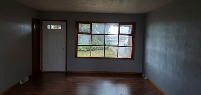 Building Photo - 728 N 2853rd Rd