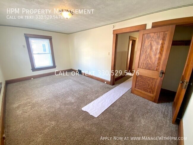 Building Photo - 212 14th St NW