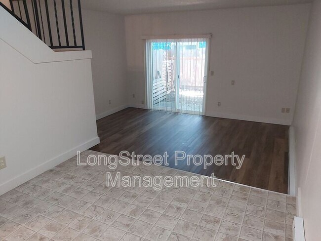 Foto del edificio - 3151 N Shore Dr SE