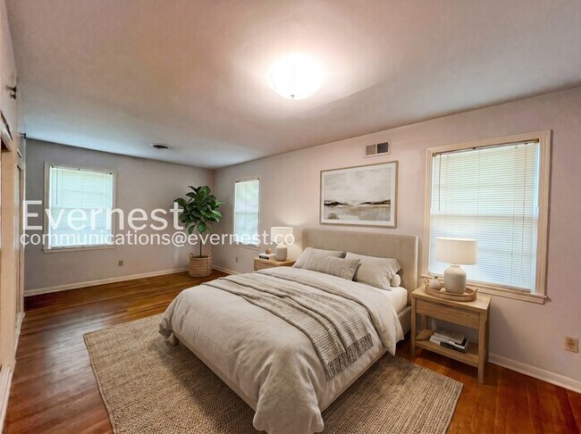 Foto del edificio - 4984 Welchshire Ave