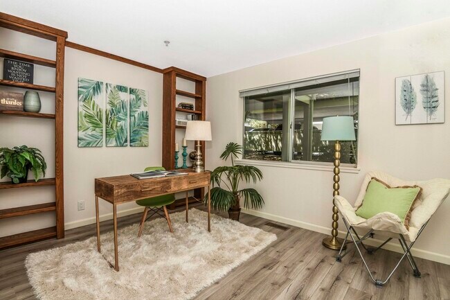 Foto del edificio - 1340 Las Juntas Way
