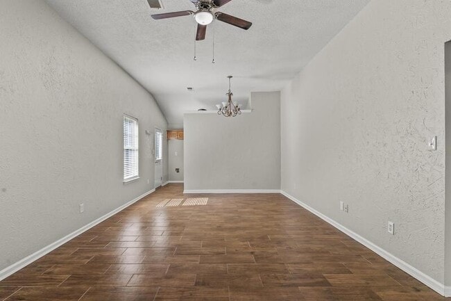 Building Photo - 4501 Stone Cross Dr