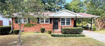 Building Photo - 718 Dwain Dr