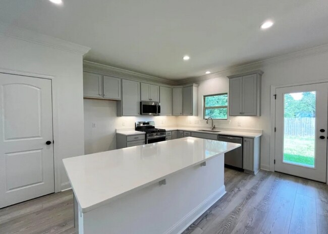 Foto del edificio - 13132 Hawk Creek St