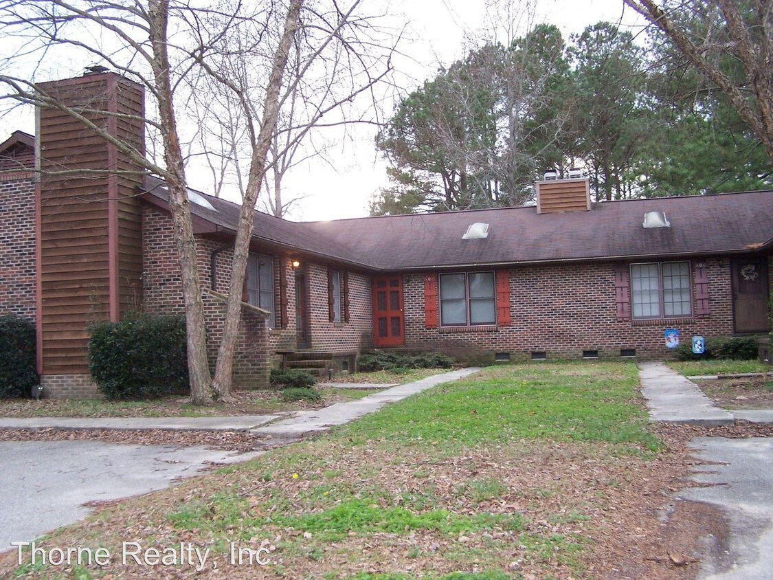 Foto principal - 2 br, 1.5 bath House - 402 Holly Court