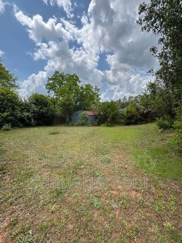 Building Photo - 1018 Sugar Mill Dr