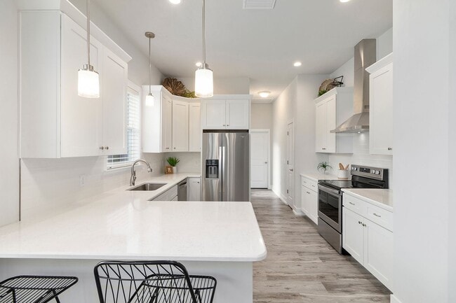 Building Photo - 3 Bed/ 2 Bath Home