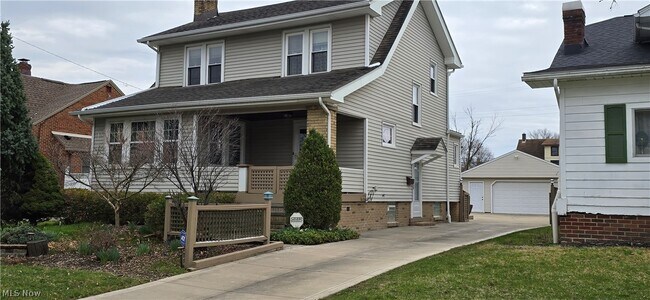 Building Photo - 17505 Elsienna Ave