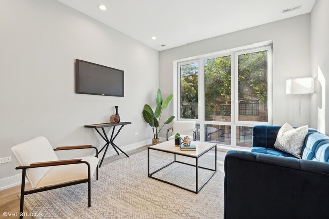 Photo - 3341 N Sheffield Ave Apartment