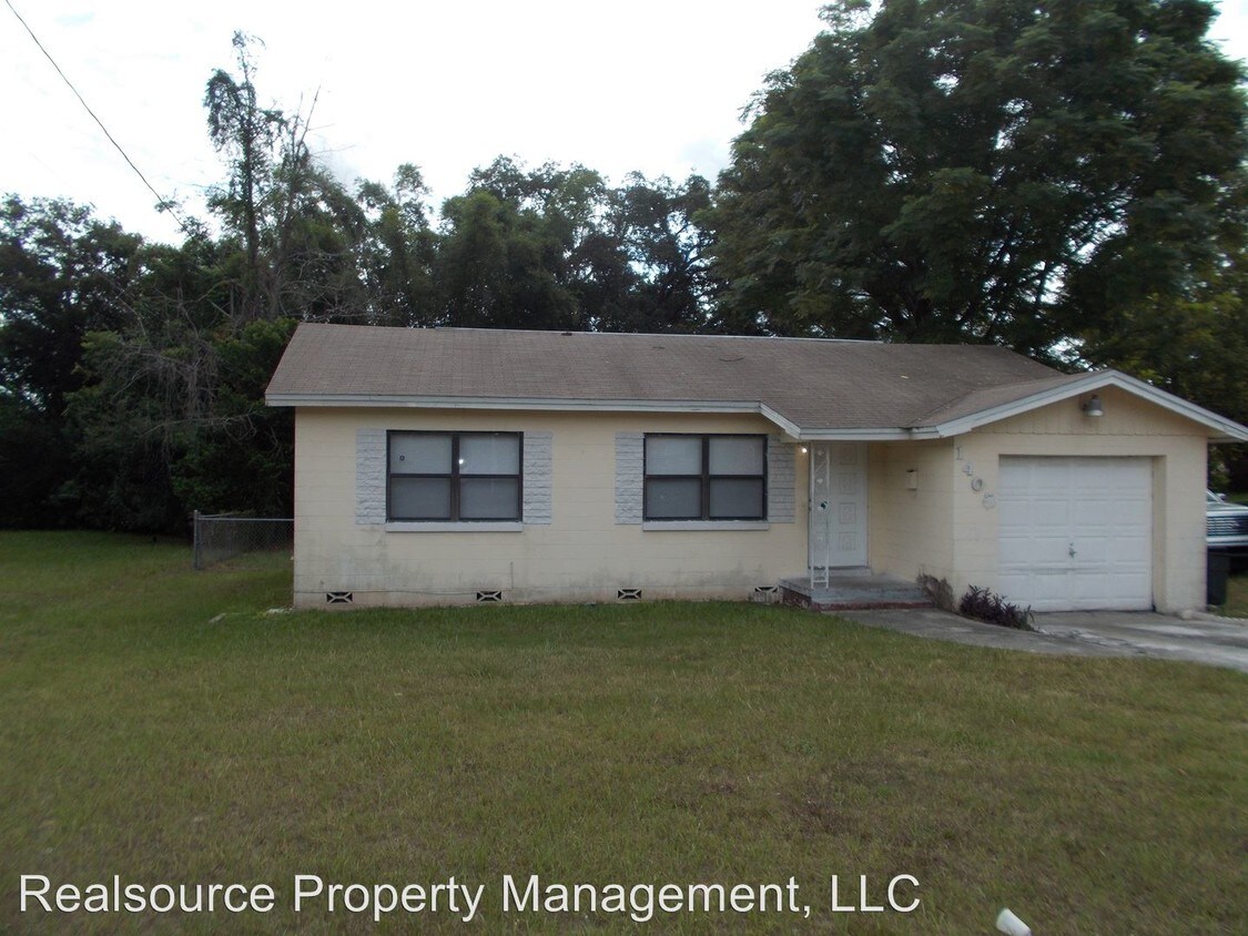 Primary Photo - 1405 N Powers Dr
