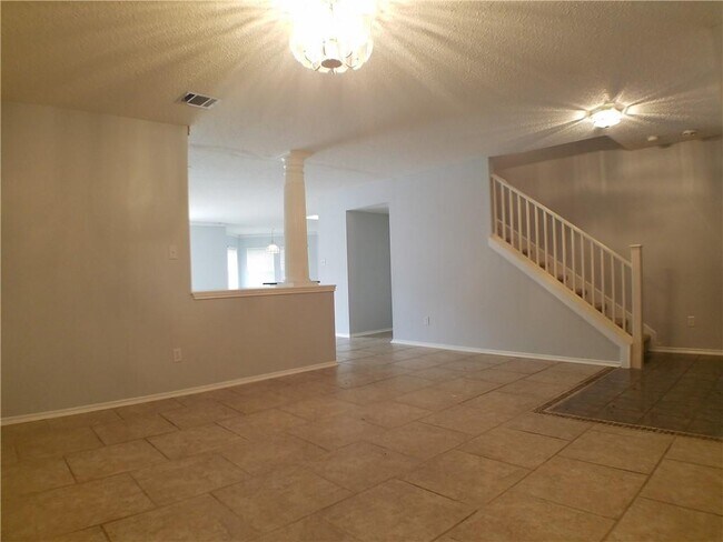 Building Photo - 1113 Stillwell Ridge