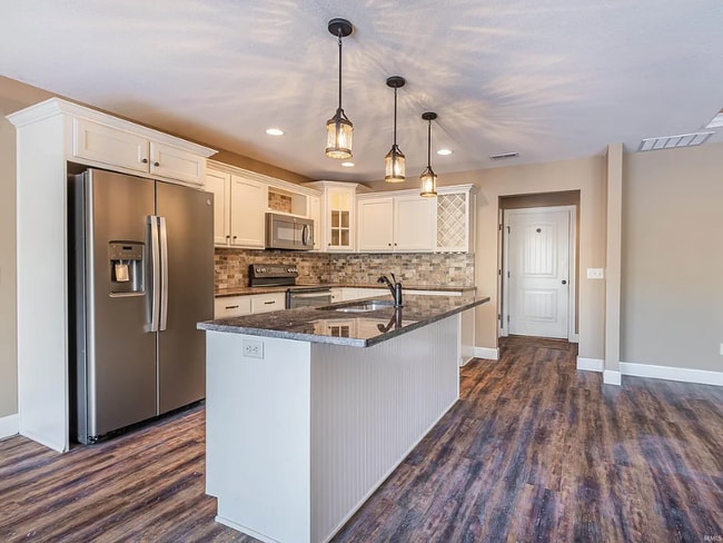 Building Photo - 11297 Belleharbour Cove