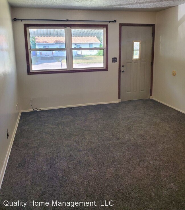 Foto del edificio - 3 br, 1 bath House - 1213 W. 12 St.