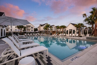 Building Photo - The Darley