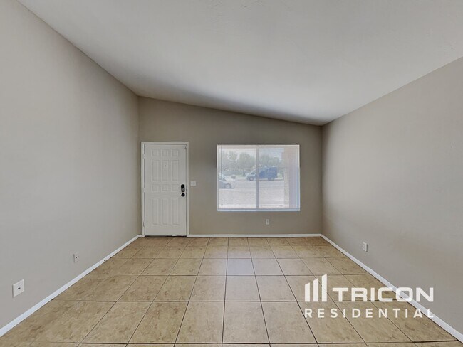 Building Photo - 2114 W Knox Road Chandler AZ