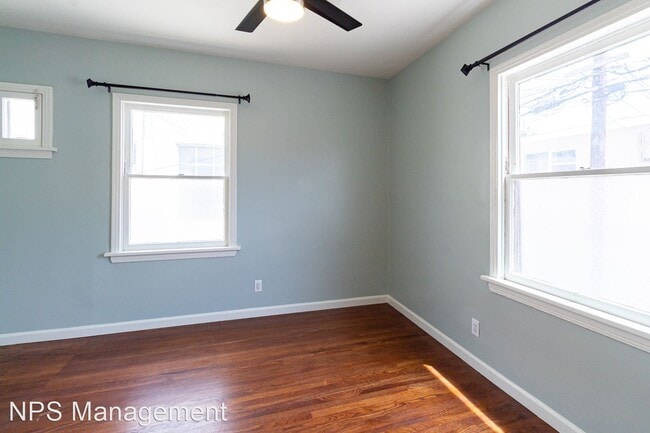 Building Photo - 1 br, 1 bath Apartment - 2104 E Florida St...