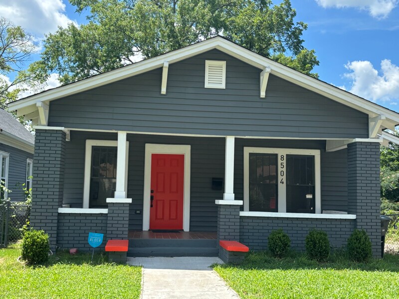 Foto principal - 8504 Division Ave