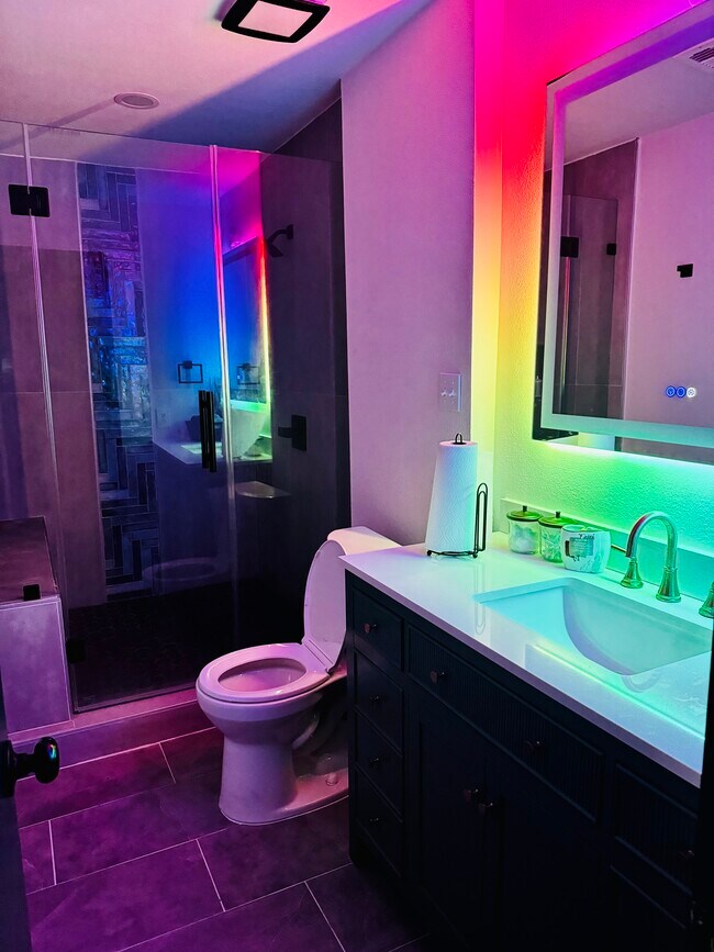 Baño privado - 1702 Grand Park Dr