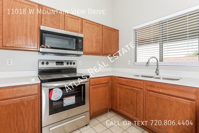 Foto del edificio - Magnificent 3 Bed/2 Bath Single Level home...