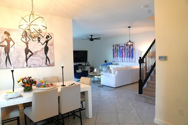 Foto del edificio - 13007 Anthorne Ln