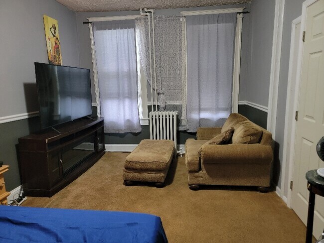 Foto del edificio - 3414 W Franklin St