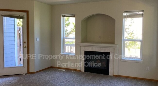 Foto del edificio - 15617 NE Milton Pl