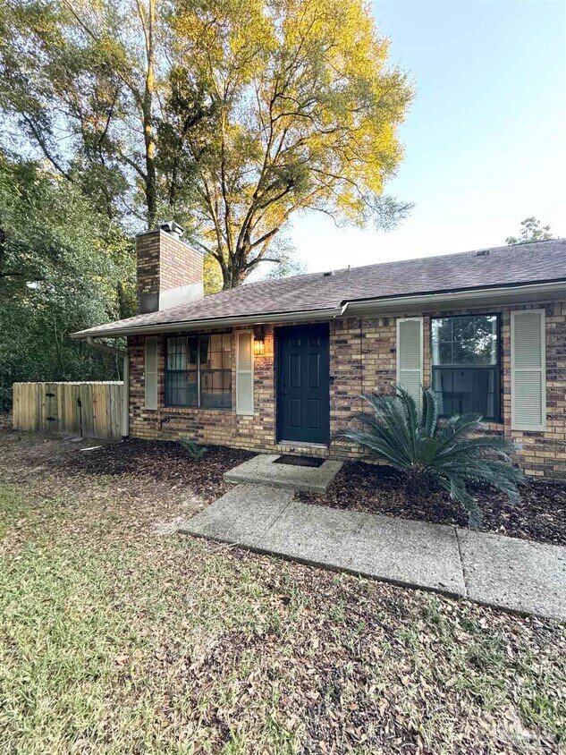 Foto principal - 1440 N 61st Ave