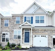 Building Photo - 422 Gray Feather Way