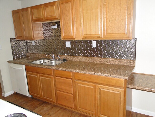 Building Photo - 6409 Hurstgreen Ln