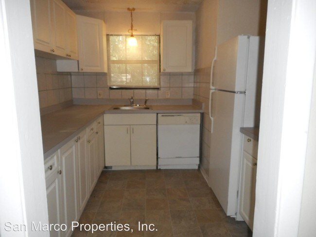 Building Photo - 4 br, 2.5 bath House - 2567 HIRSCH AVE.