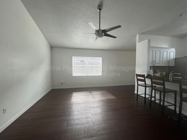 Building Photo - 8750 Claiborne Ct