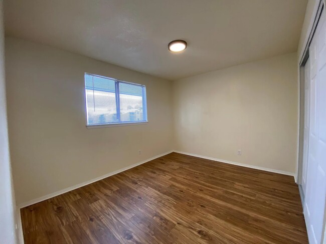 Foto del edificio - 8675 Clay St