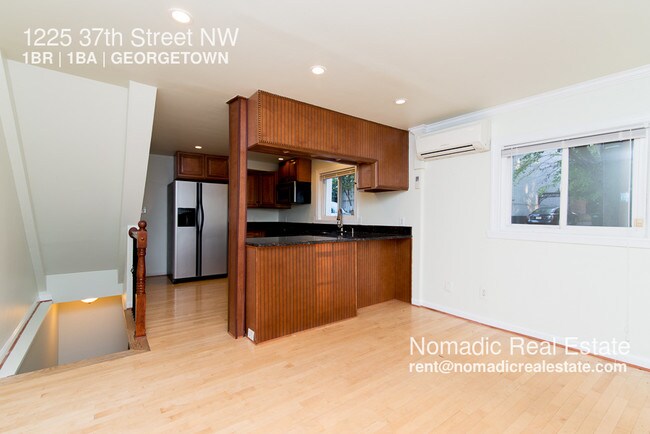 Building Photo - 1225 37th St NW