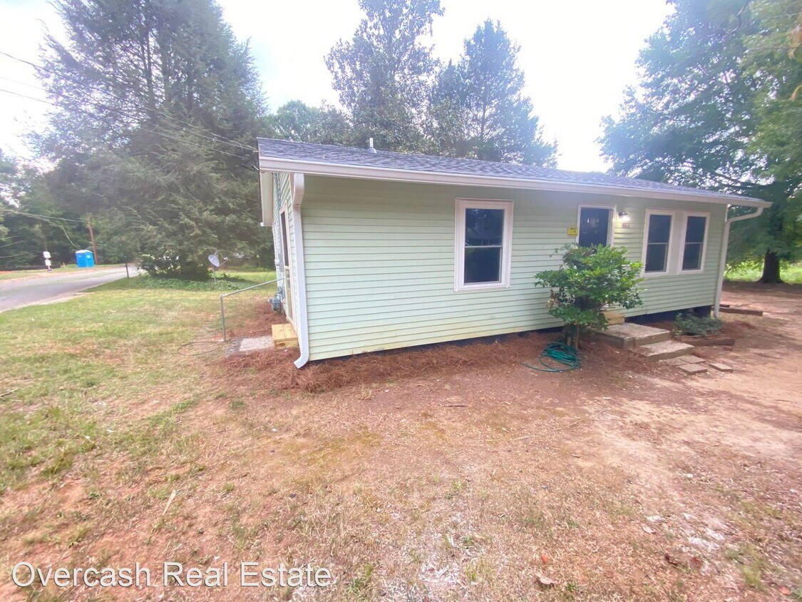 Primary Photo - 3 br, 1 bath House - 1105 Old Charlotte Road